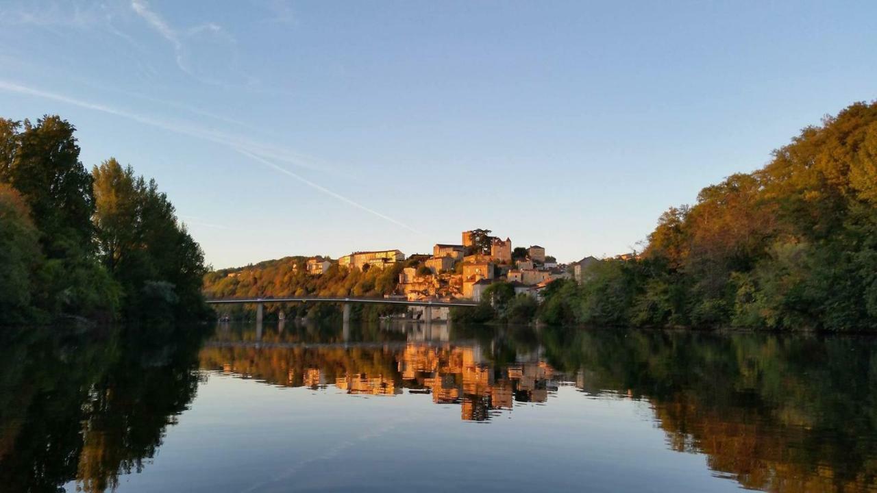 Liberlulle At La Brise Villa Puy-l'Eveque Exterior photo